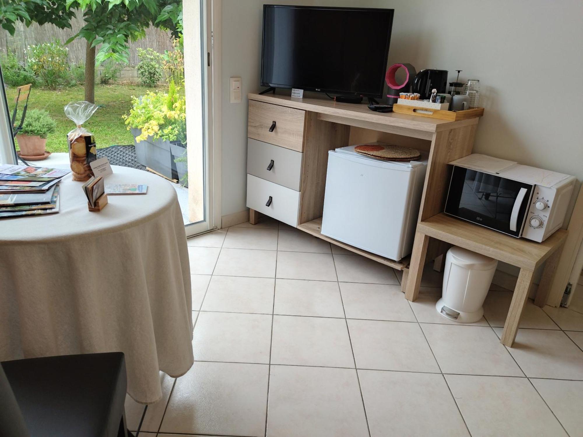 Fleurs De Cosmos Bed and Breakfast Αλμπί Εξωτερικό φωτογραφία